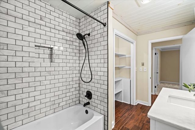 2623 Valley View Drive, Rocky Face, GA 30740