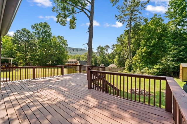 2623 Valley View Drive, Rocky Face, GA 30740