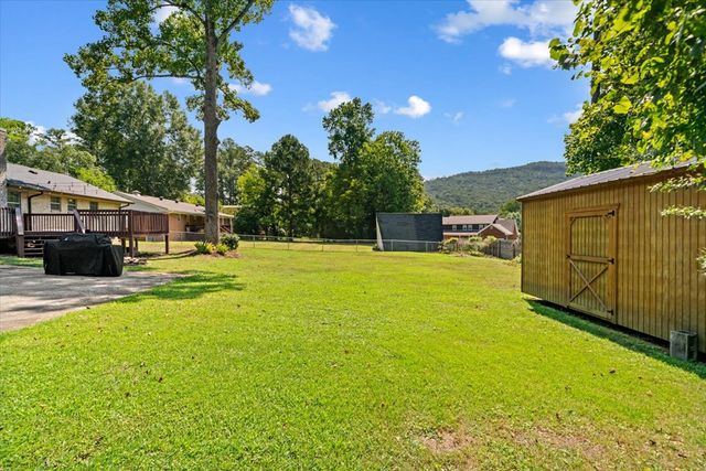 2623 Valley View Drive, Rocky Face, GA 30740