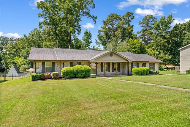 2623 Valley View Drive, Rocky Face, GA 30740