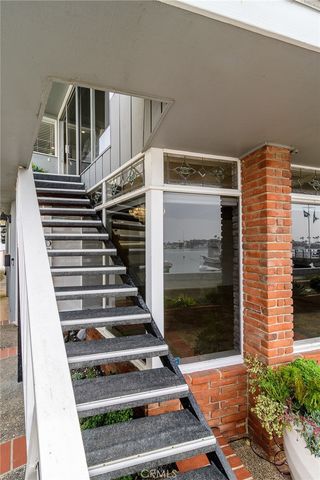 302 S Bay Front, Newport Beach, CA 92662