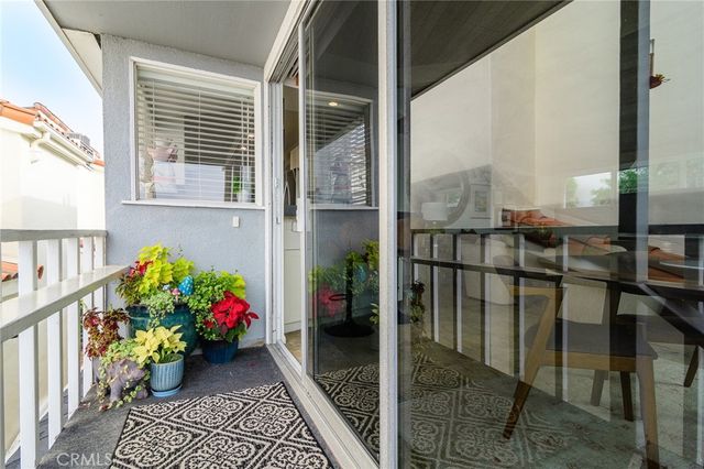 302 S Bay Front, Newport Beach, CA 92662