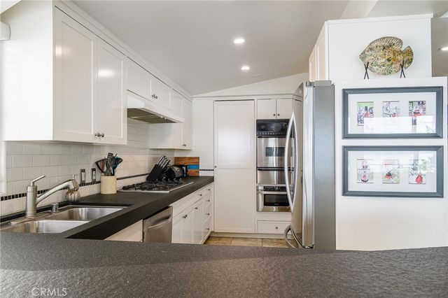 302 S Bay Front, Newport Beach, CA 92662