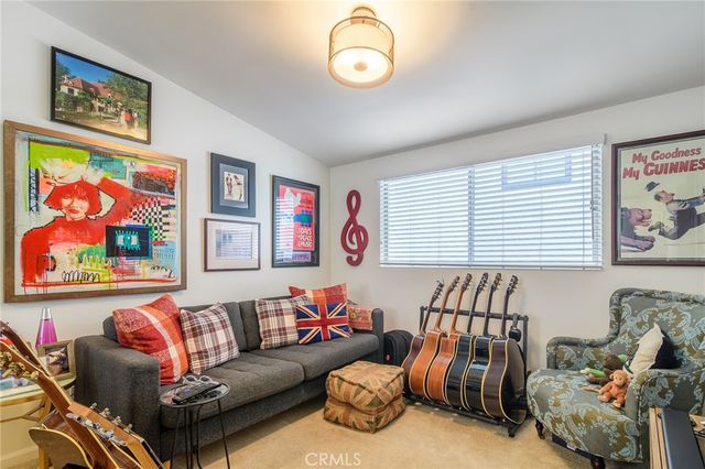 302 S Bay Front, Newport Beach, CA 92662