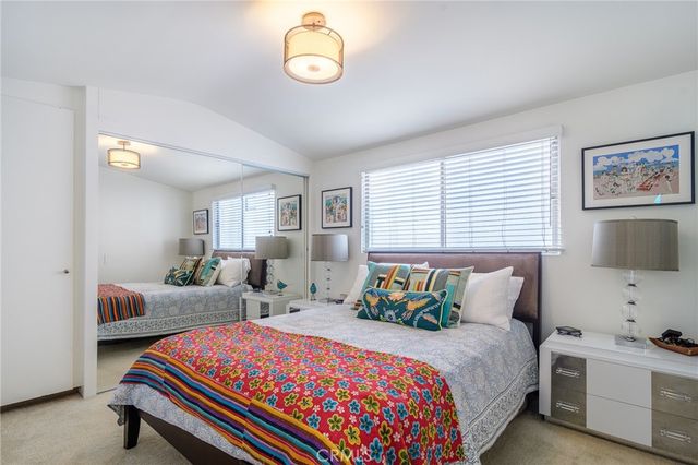 302 S Bay Front, Newport Beach, CA 92662