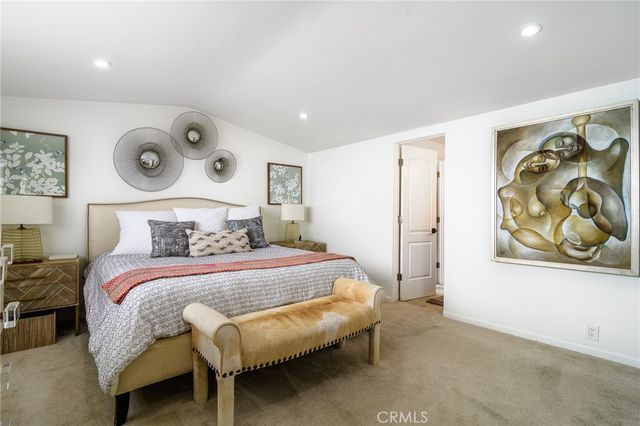 302 S Bay Front, Newport Beach, CA 92662
