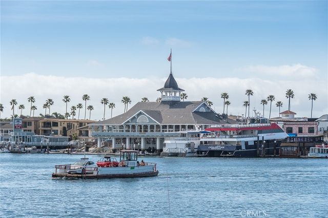 302 S Bay Front, Newport Beach, CA 92662