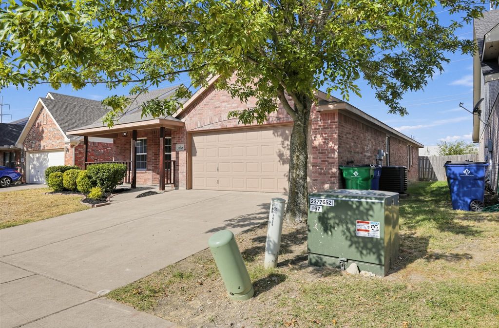 1655 Wildflower Drive, Waxahachie, TX 75165 — photo 3