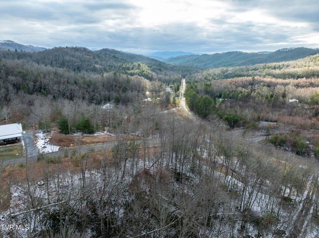 48 Homestead Drive, Unicoi, TN 37692