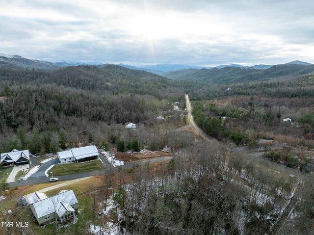 48 Homestead Drive, Unicoi, TN 37692