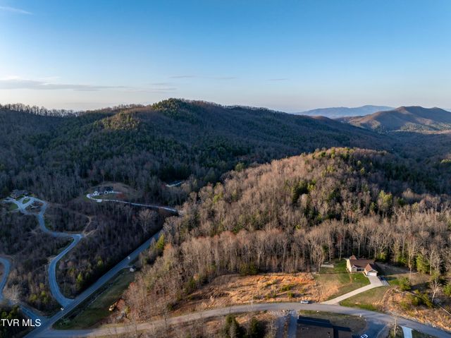 48 Homestead Drive, Unicoi, TN 37692