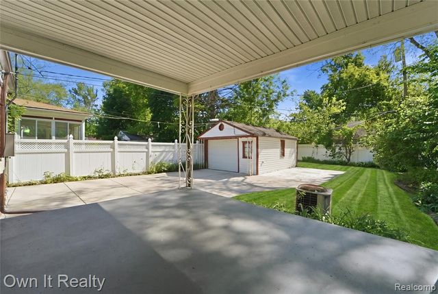 19930 Burgess, Detroit, MI 48219
