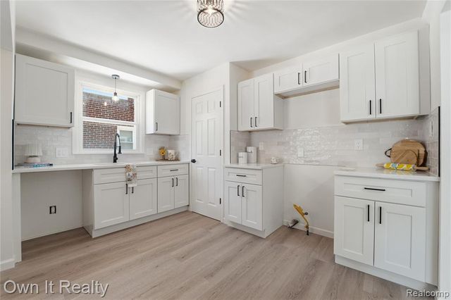 19930 Burgess, Detroit, MI 48219