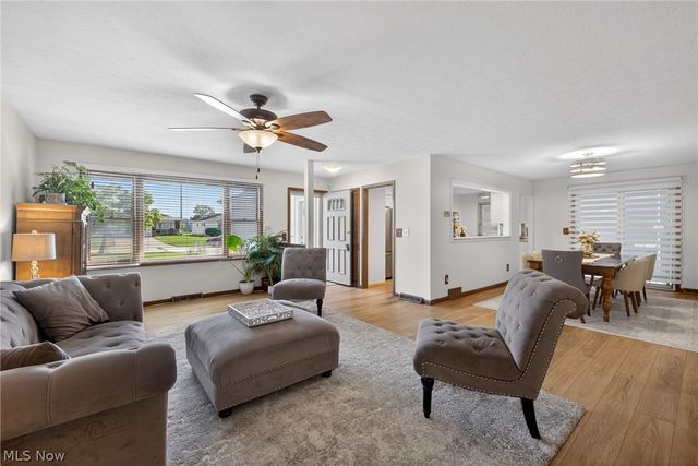 286 E 310th Street, Willowick, OH 44095