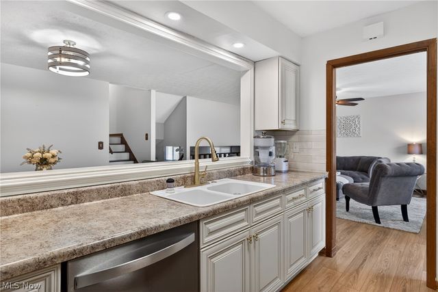 286 E 310th Street, Willowick, OH 44095