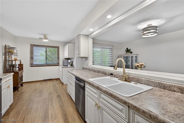 286 E 310th Street, Willowick, OH 44095