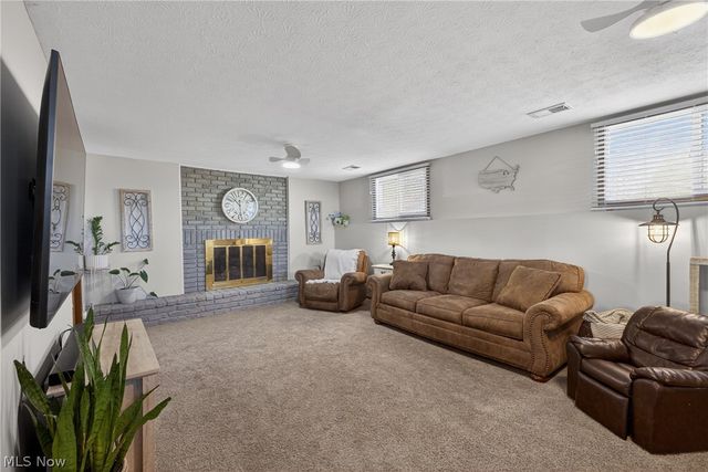 286 E 310th Street, Willowick, OH 44095