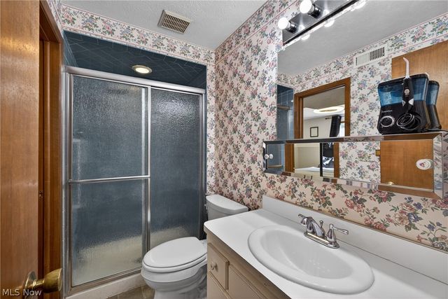 286 E 310th Street, Willowick, OH 44095