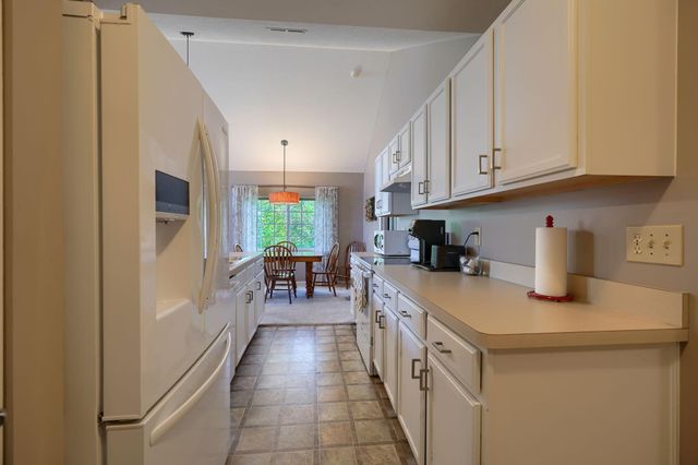 1948 S Farmbrook Creek S, 7, Grove City, OH 43123