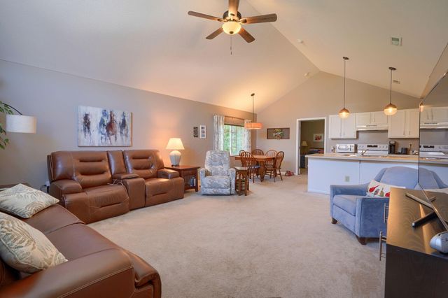 1948 S Farmbrook Creek S, 7, Grove City, OH 43123