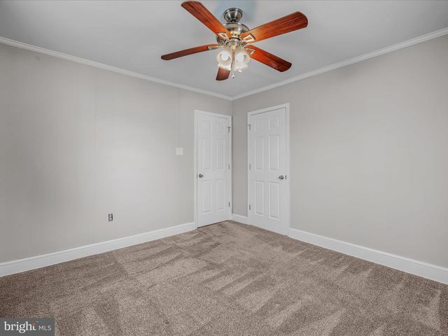 812 JEFFERSON AVE, Charles Town, WV 25414