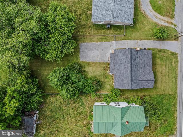 812 JEFFERSON AVE, Charles Town, WV 25414