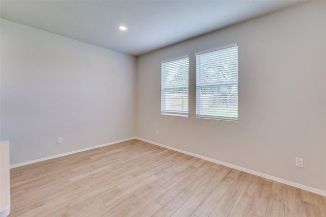 68 Bent Trail LN, Georgetown, TX 78628