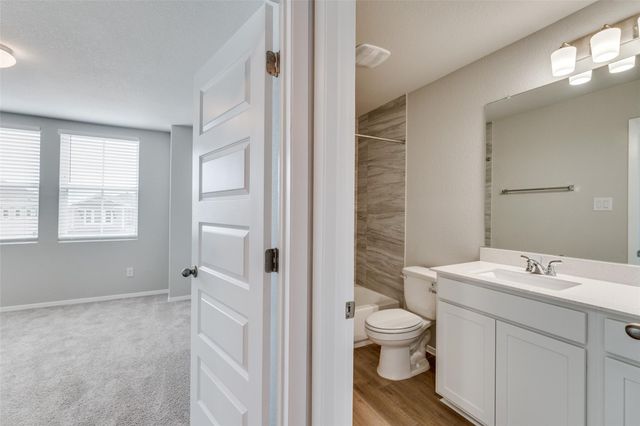 68 Bent Trail LN, Georgetown, TX 78628