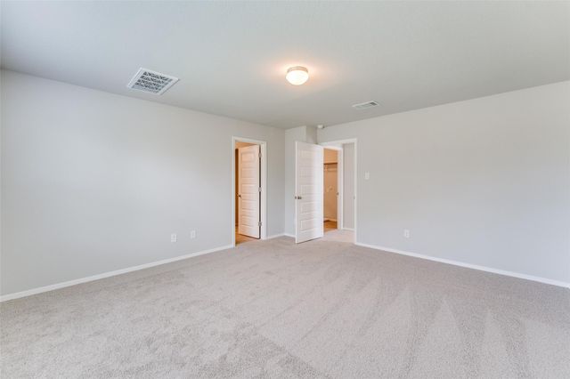 68 Bent Trail LN, Georgetown, TX 78628