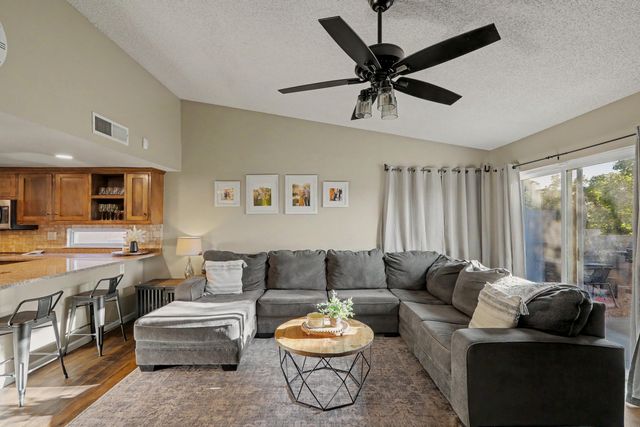 637 Monte Alto Drive NE, Albuquerque, NM 87123