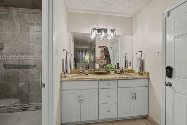 637 Monte Alto Drive NE, Albuquerque, NM 87123