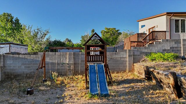 637 Monte Alto Drive NE, Albuquerque, NM 87123
