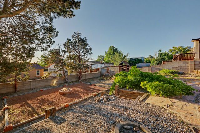 637 Monte Alto Drive NE, Albuquerque, NM 87123