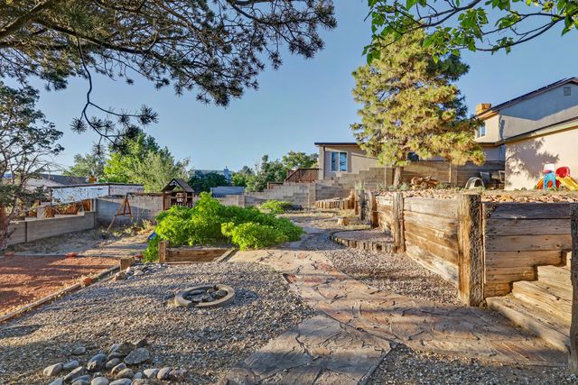 637 Monte Alto Drive NE, Albuquerque, NM 87123