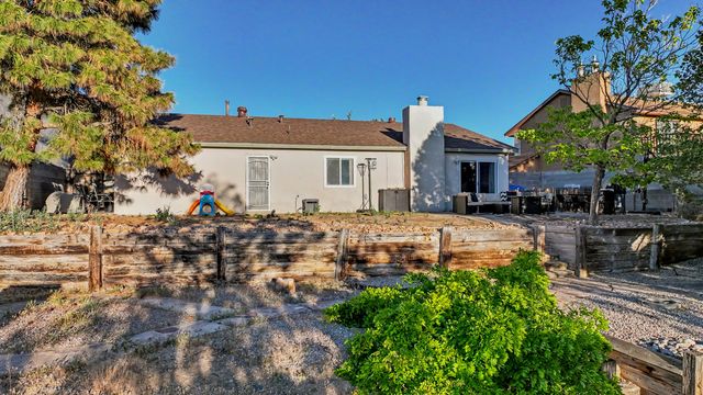 637 Monte Alto Drive NE, Albuquerque, NM 87123