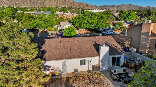 637 Monte Alto Drive NE, Albuquerque, NM 87123