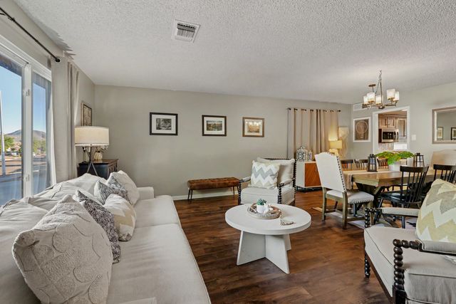 637 Monte Alto Drive NE, Albuquerque, NM 87123