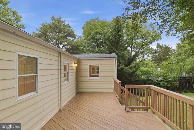1812 OLNEY RD, Falls Church, VA 22043
