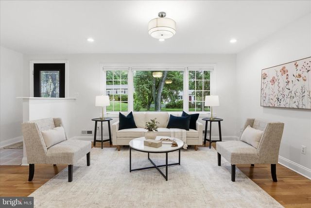 1812 OLNEY RD, Falls Church, VA 22043
