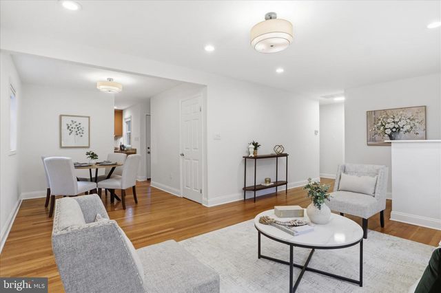 1812 OLNEY RD, Falls Church, VA 22043
