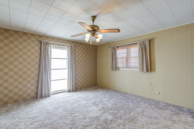 111 E 13th Street, Littlefield, TX 79339