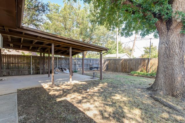 111 E 13th Street, Littlefield, TX 79339