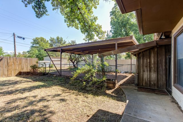 111 E 13th Street, Littlefield, TX 79339