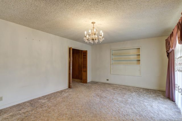 111 E 13th Street, Littlefield, TX 79339