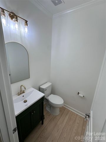 732 Inwood Hill Drive, Gastonia, NC 28056