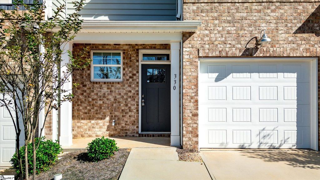 330 E Compass Way, Easley, SC 29640