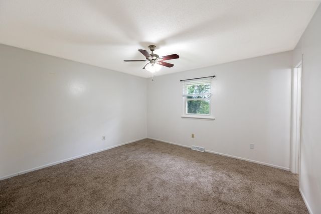 1812 E RIVIERA DR, Columbia, MO 65202