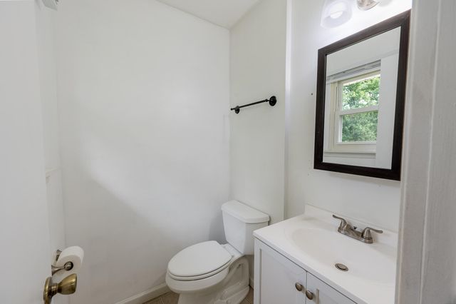 1812 E RIVIERA DR, Columbia, MO 65202