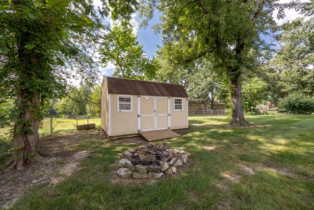 1812 E RIVIERA DR, Columbia, MO 65202