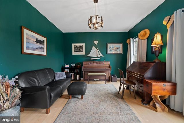 317 DETJEN DR, Hockessin, DE 19707